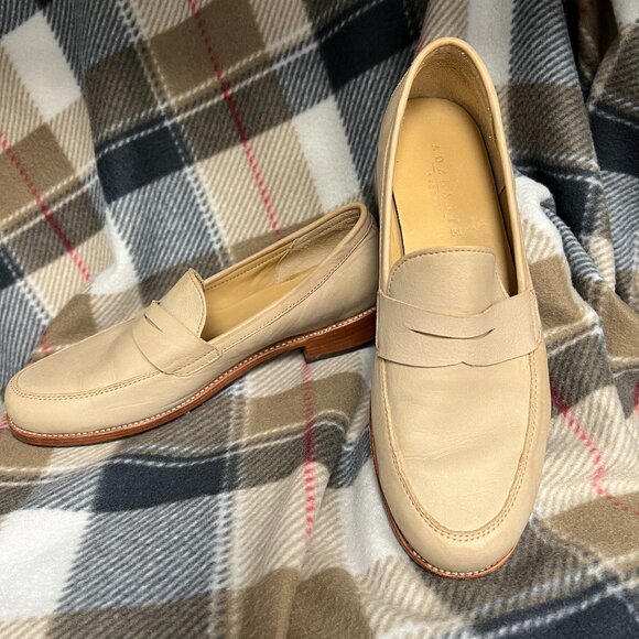 Adelante Shoes - Adelante Sofía Loafer Light Tan Size 10B
